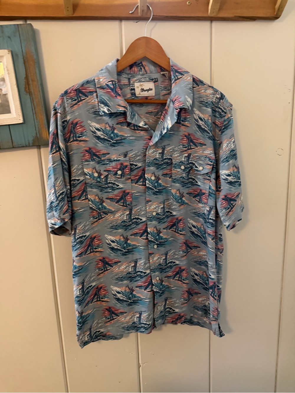 Wrangler Mens M Surfing Hawaiian Shirt Pearl Snap Western Aloha